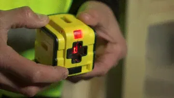 Stanley Cubix Self-Levelling Laser Level ¦ Screwfix