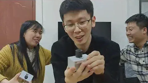 Inside a Laser Excited Phosphor factory (Flamingoo)!